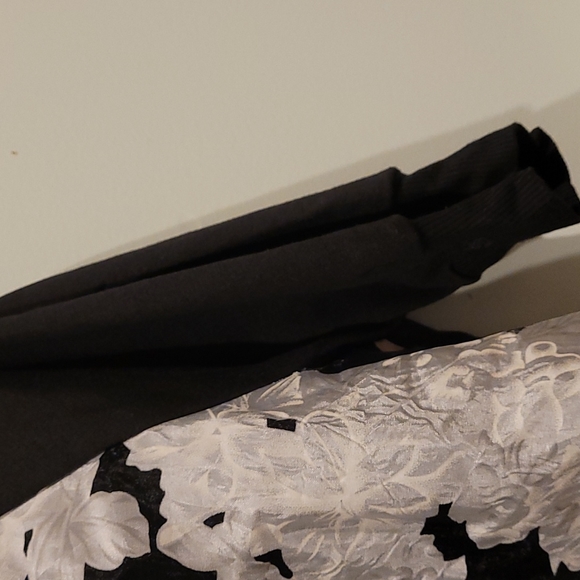 Floral top - Picture 5 of 9